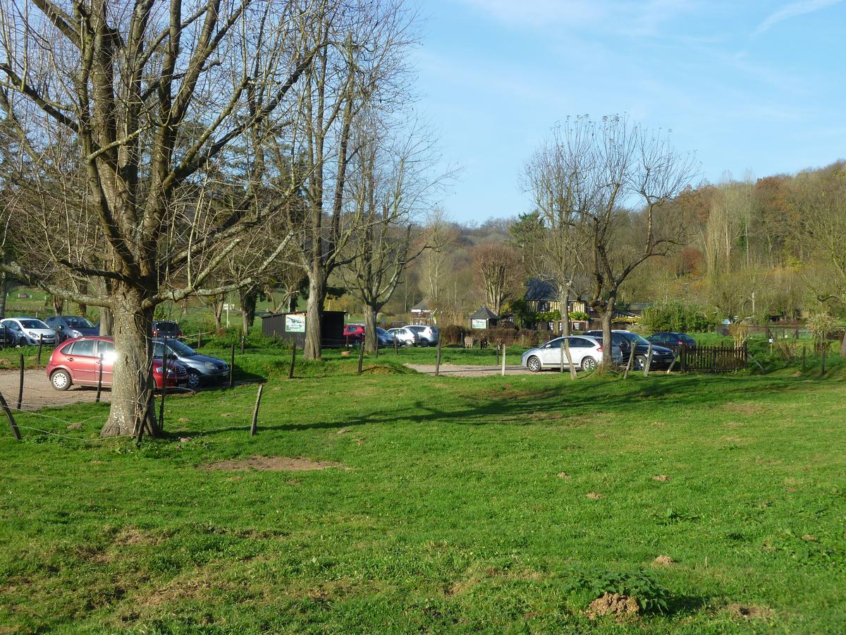 Auberge Du Val Au Cesne Saint-Clair-sur-les-Monts Exteriér fotografie