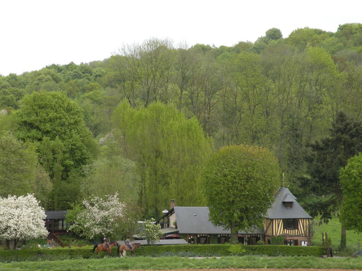 Auberge Du Val Au Cesne Saint-Clair-sur-les-Monts Exteriér fotografie